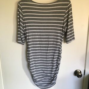 A Pea in the Pod Tops - A pea in the pod maternity medium women’s top A Pea in the Pod Tops - A pea in the pod maternity medium women’s top